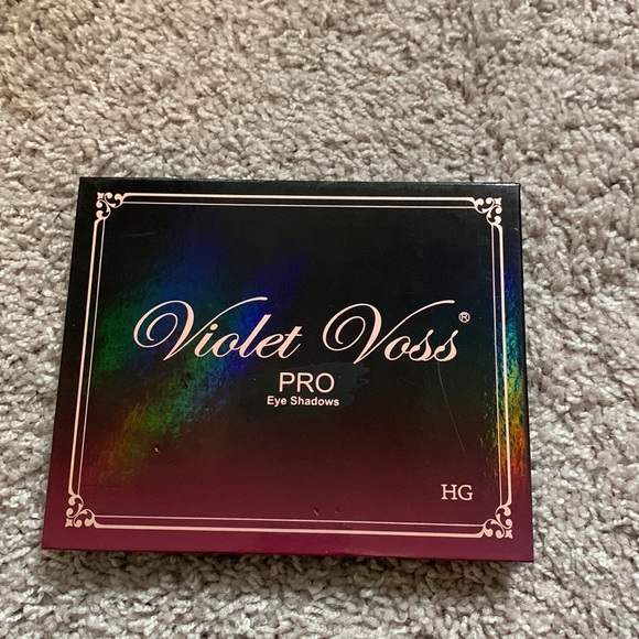 Violet Voss Holy Grail Pro Palette - Picture 2 of 4